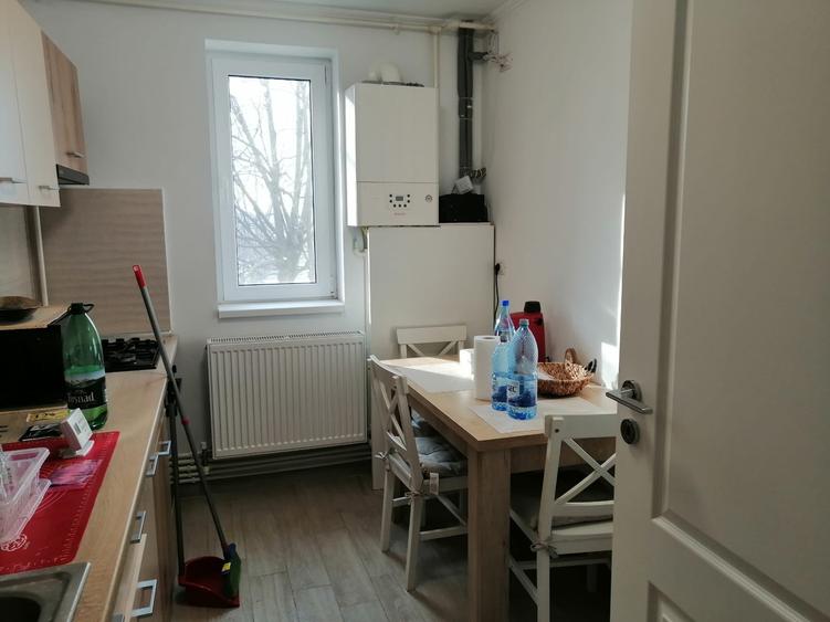 Apartament cu 2 camere semidecomandat în Tomis I