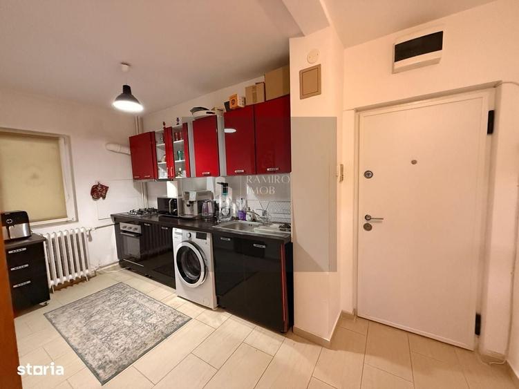 Apartament cu 2 camere decomandat în Costin Georgian