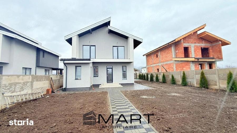Casă cu 4 camere cu Teren 511 Mp în Cristian