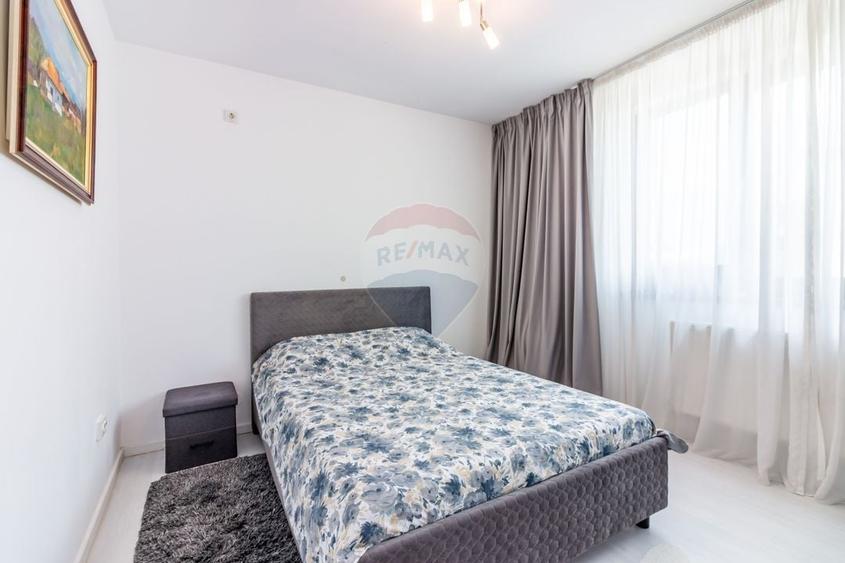 Casă individuală cu 4 camere cu Teren 320 Mp în Tunari