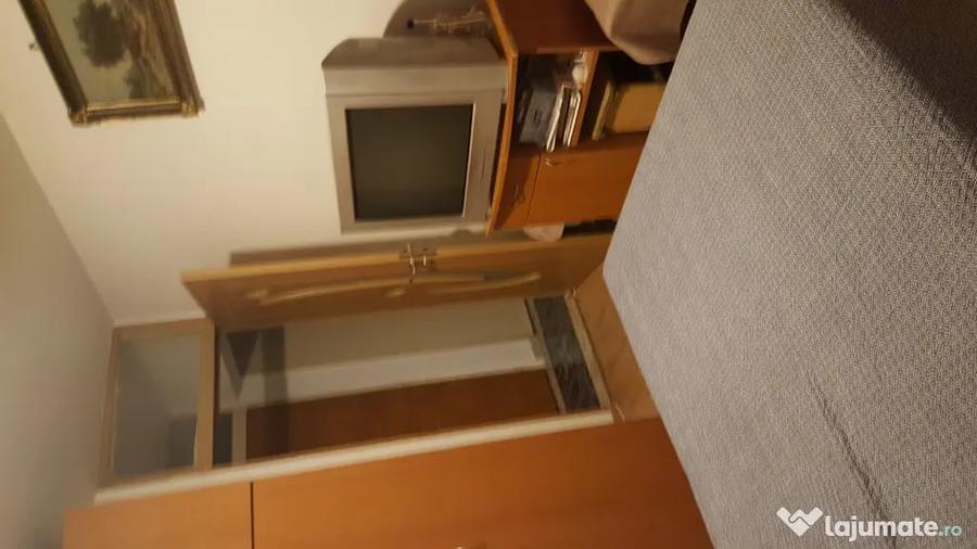 Apartament cu 3 camere decomandat în Rahova