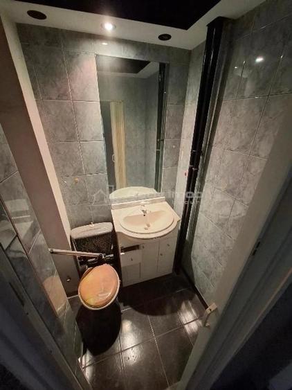 Apartament cu 4 camere decomandat în Ostroveni