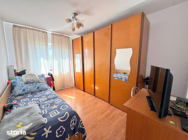 Apartament cu 3 camere decomandat în Bistrița Lac