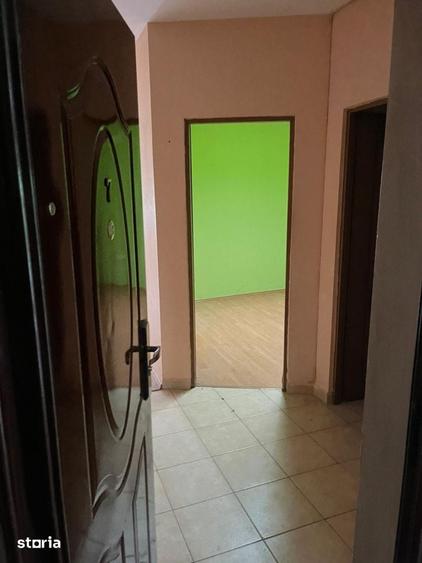 Apartament cu 2 camere semidecomandat în Cornișa