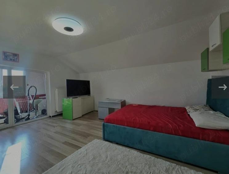 Casă cu 4 camere cu Teren 1763 Mp în Bucovina