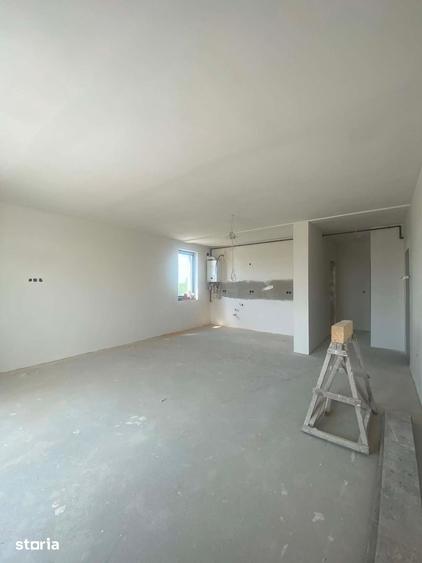 Apartament cu 3 camere decomandat în Burdea
