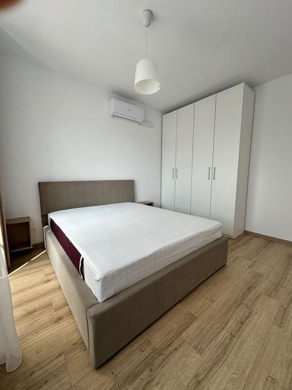 Apartament cu 2 camere decomandat în Lacul Morii