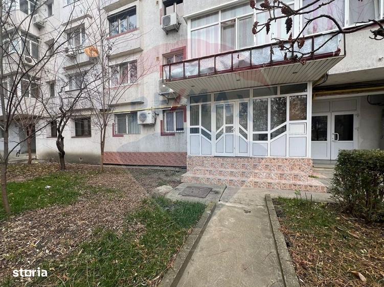 Spațiu comercial, de 60 mp, în Central