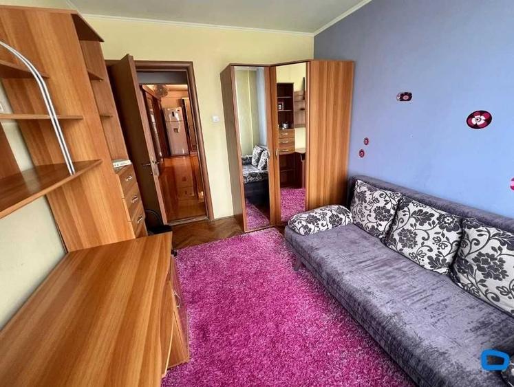 Apartament cu 3 camere decomandat, mobilat în Ultracentral