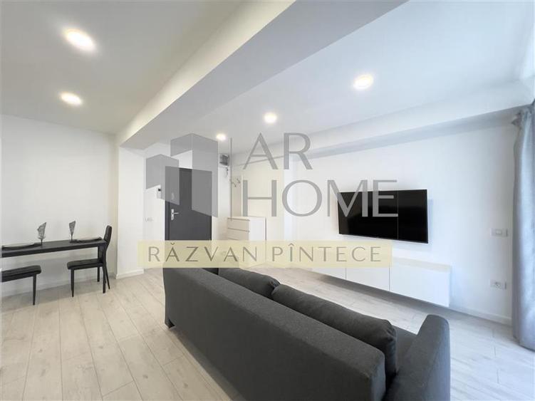 Apartament cu 2 camere decomandat, mobilat în Albert