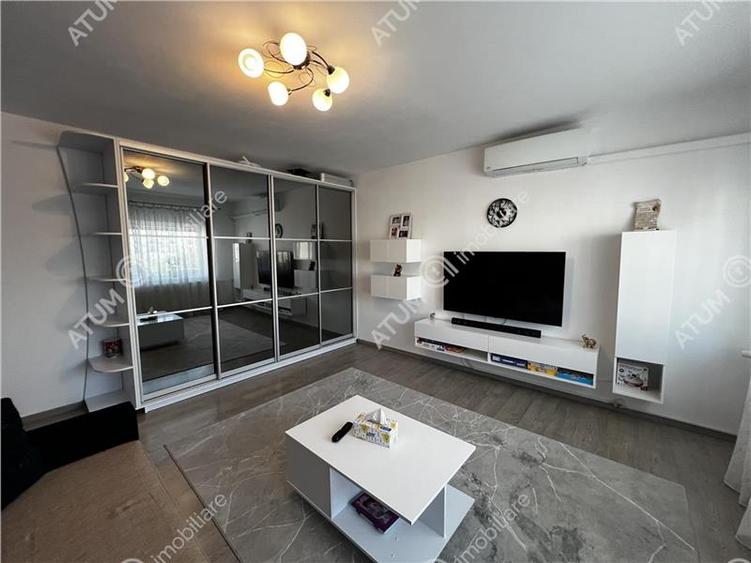 Apartament cu 2 camere decomandat, mobilat în Șelimbăr
