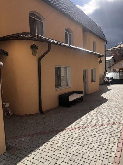 Spațiu comercial, de 400 mp, în Central