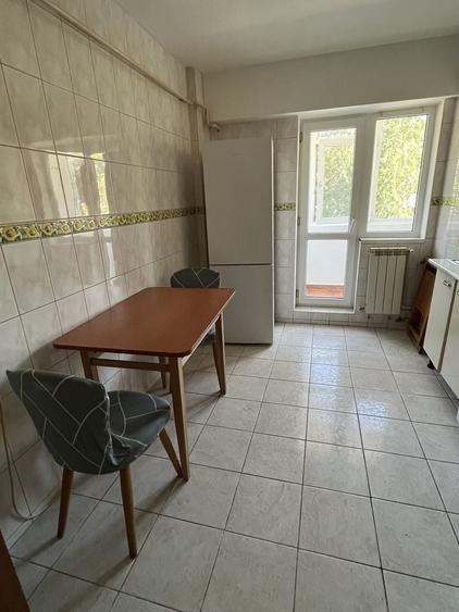 Apartament cu 2 camere decomandat în Barieră