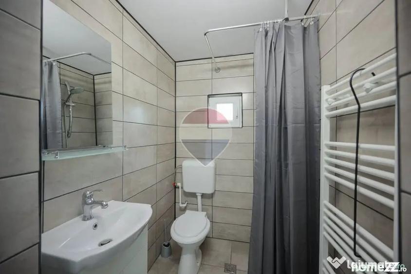 Casă cu 3 camere cu Teren 8788 Mp în Forosig