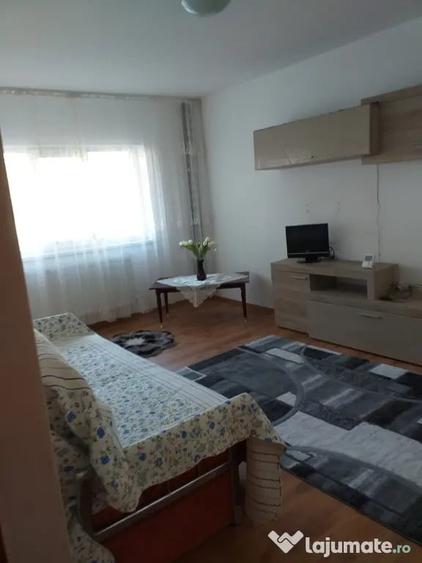 Apartament cu 2 camere decomandat în Aurel Vlaicu