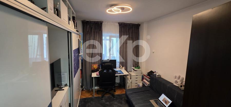 Apartament cu 3 camere decomandat, mobilat în Ultracentral