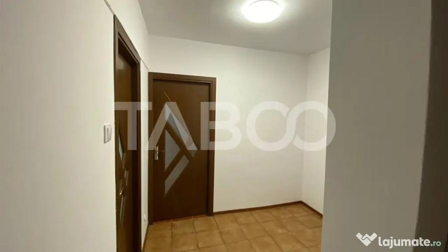Apartament cu 2 camere decomandat în Valea Aurie