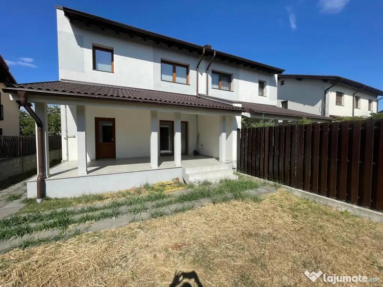 Casă cu 4 camere cu Teren 313 Mp în Moșnița Nouă