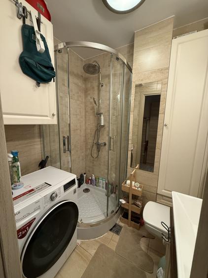 Apartament cu 2 camere nedecomandat, mobilat în P-ța Doina