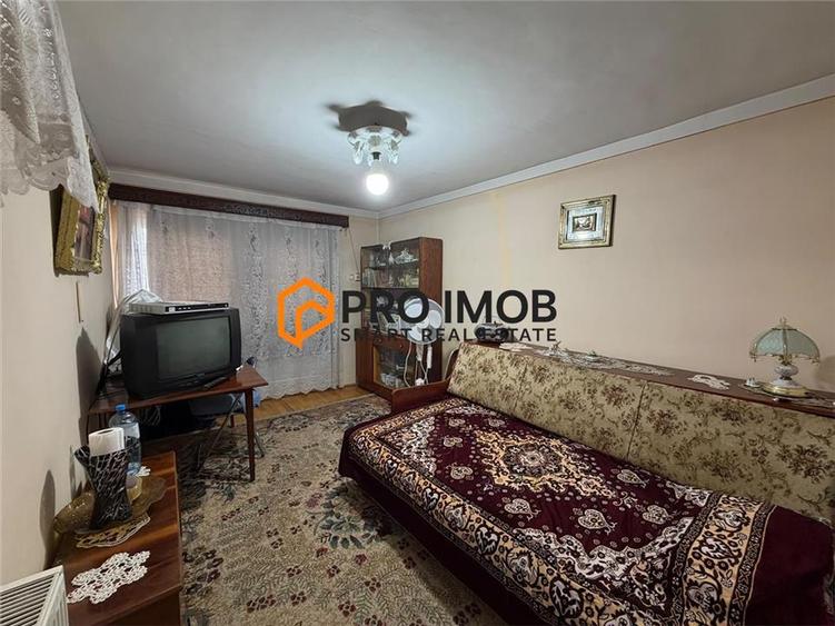 Casă individuală cu 3 camere cu Canalizare în 1 Decembrie