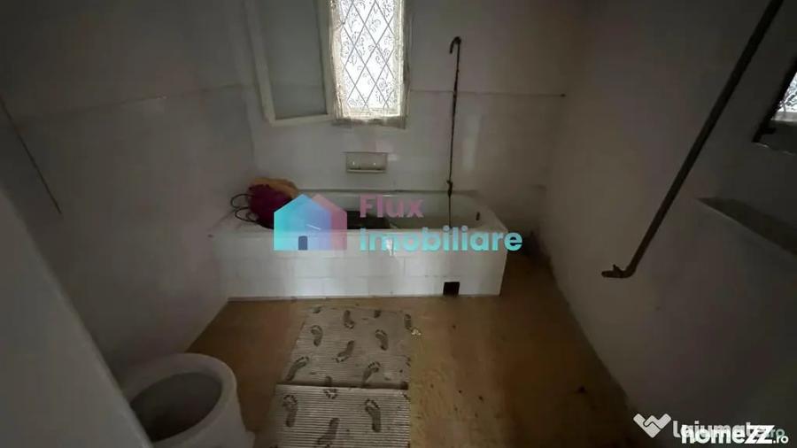 Casă cu 3 camere cu Teren 1410 Mp în Dumbrăveni