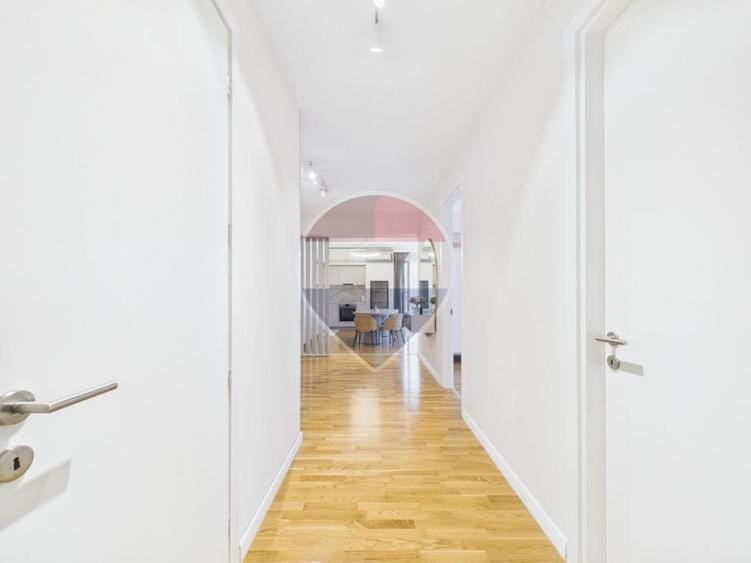 Apartament cu 4 camere decomandat, mobilat în Agronomie
