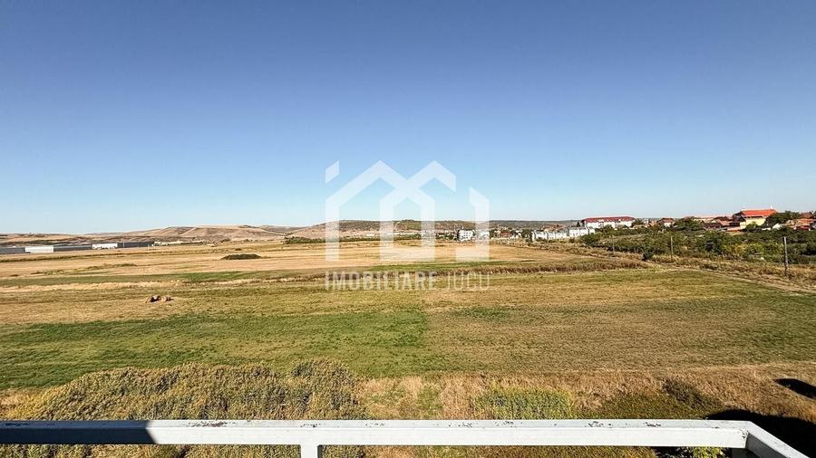Apartament cu 2 camere semidecomandat, mobilat în Apahida