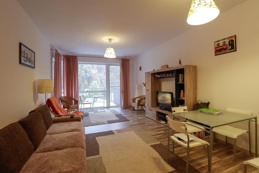 Apartament cu 2 camere decomandat în Platoul Izvor
