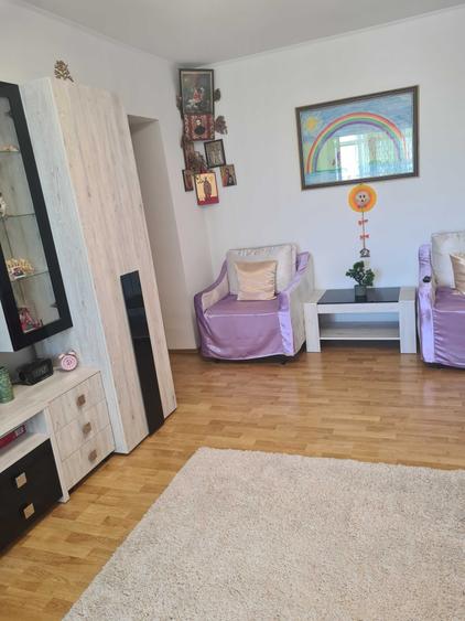 Apartament cu 2 camere semidecomandat în Rahova
