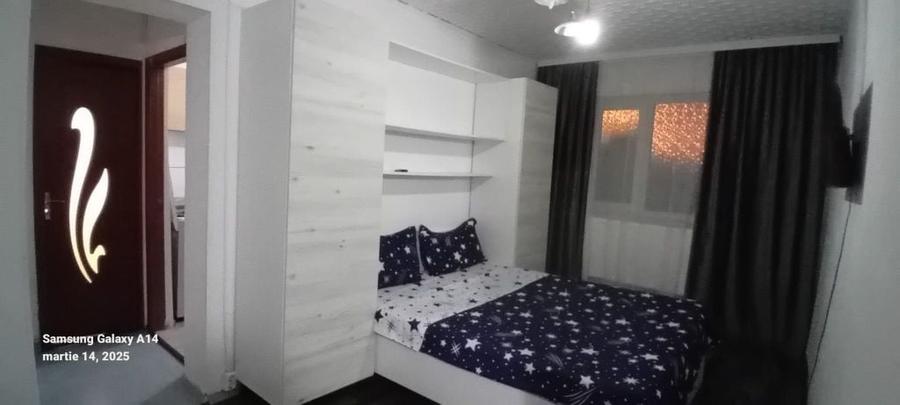 Garsonieră decomandată în Petros