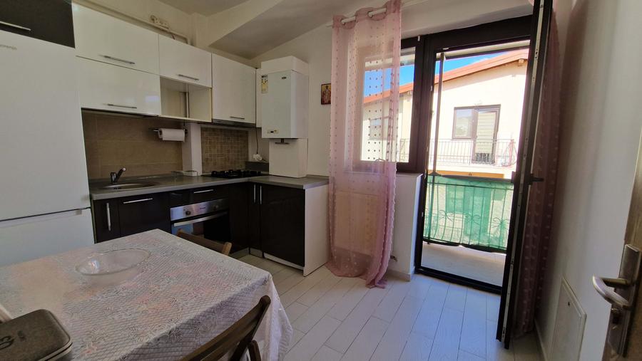Apartament cu 2 camere semidecomandat în Galata
