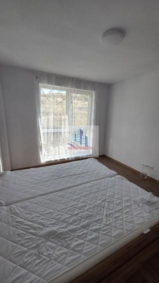 Apartament cu 3 camere semidecomandat, mobilat în Florești