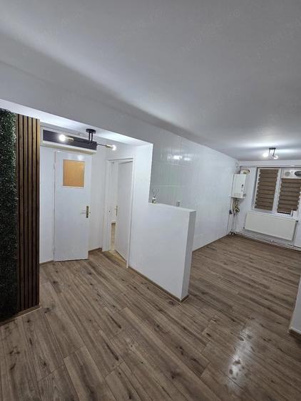 Apartament cu 2 camere decomandat în Exterior Vest