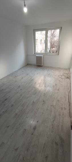 Apartament cu 2 camere decomandat în Basarabia