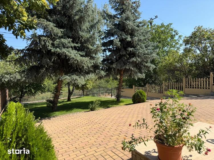 Casă cu 4 camere decomandat cu Teren 1000 Mp în Sântandrei