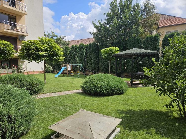 Apartament cu 3 camere decomandat în Ultracentral
