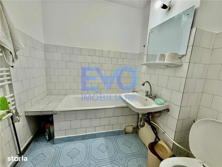 Apartament cu 2 camere decomandat în Nicolina