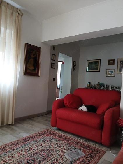 Casă cu 2 camere cu Teren 715 Mp în Bolotești