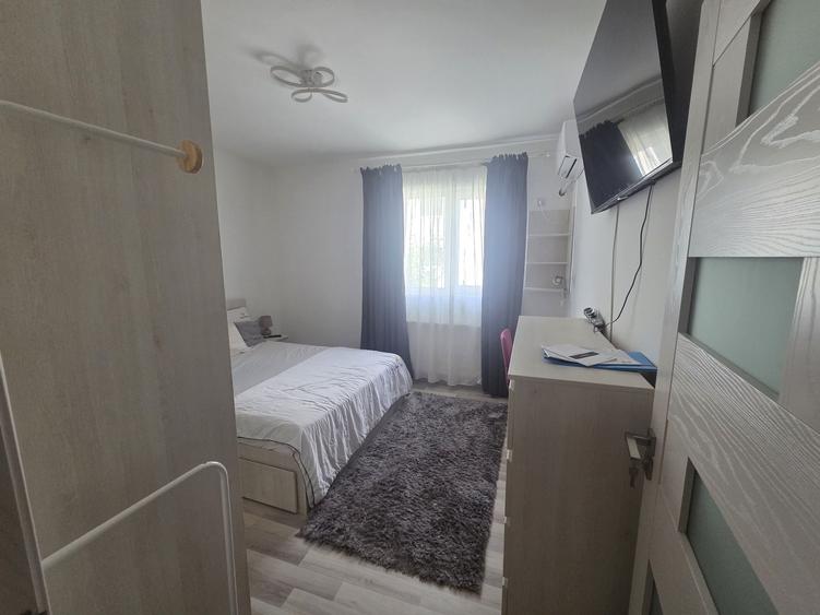 Apartament cu 2 camere decomandat în Berceni