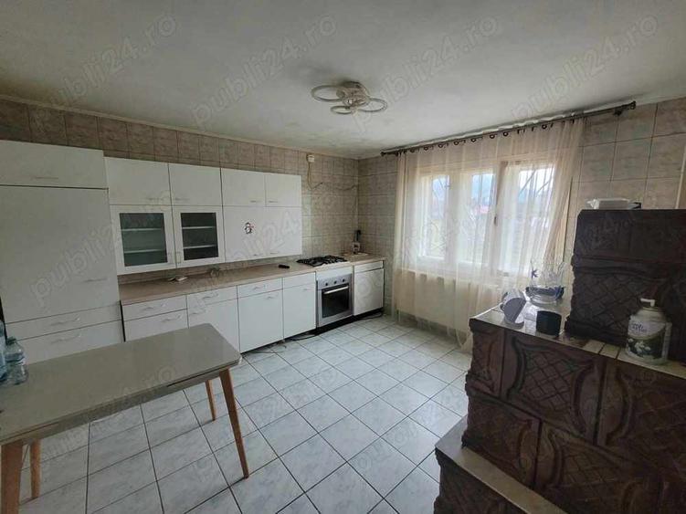 Casă cu 6 camere cu Teren 671 Mp în Câmpulung Moldovenesc