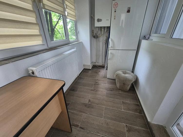 Garsonieră decomandată în Central