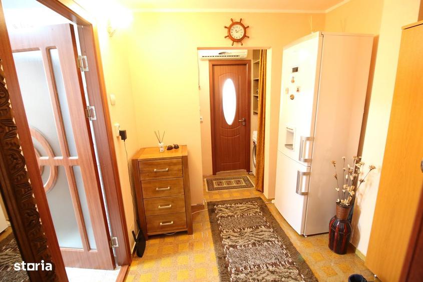 Apartament cu 2 camere decomandat în Siderurgiștilor