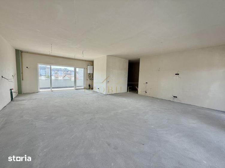 Apartament cu 4 camere în Bună Ziua
