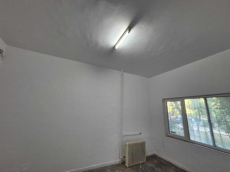 Spațiu comercial, de 67 mp, în Dacia