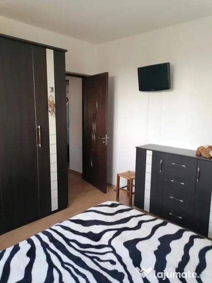 Apartament cu 2 camere decomandat în Vest