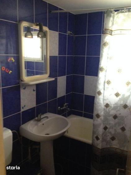 Apartament cu 3 camere decomandat în Crângași