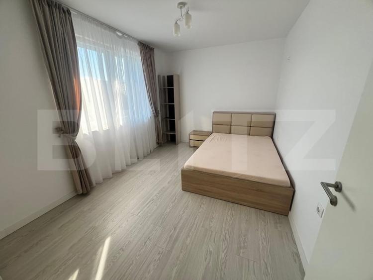 Apartament cu 3 camere semidecomandat, mobilat în Chinteni