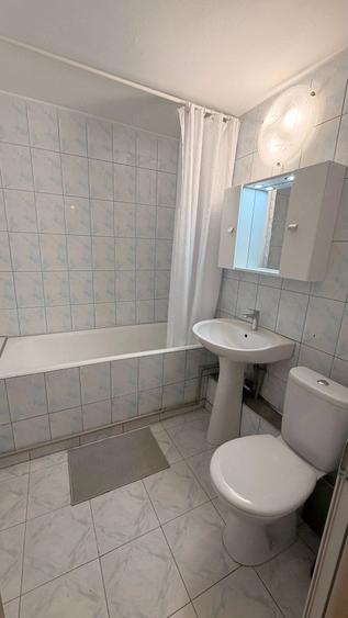 Apartament cu 2 camere decomandat în Berceni