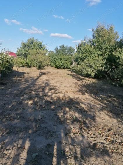 Casă cu Teren 1934 Mp în Siminoc