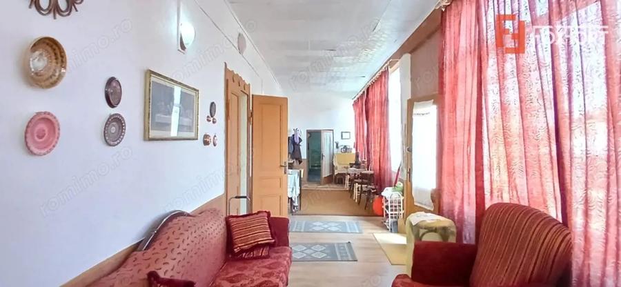 Casă cu 3 camere cu Canalizare în Satchinez